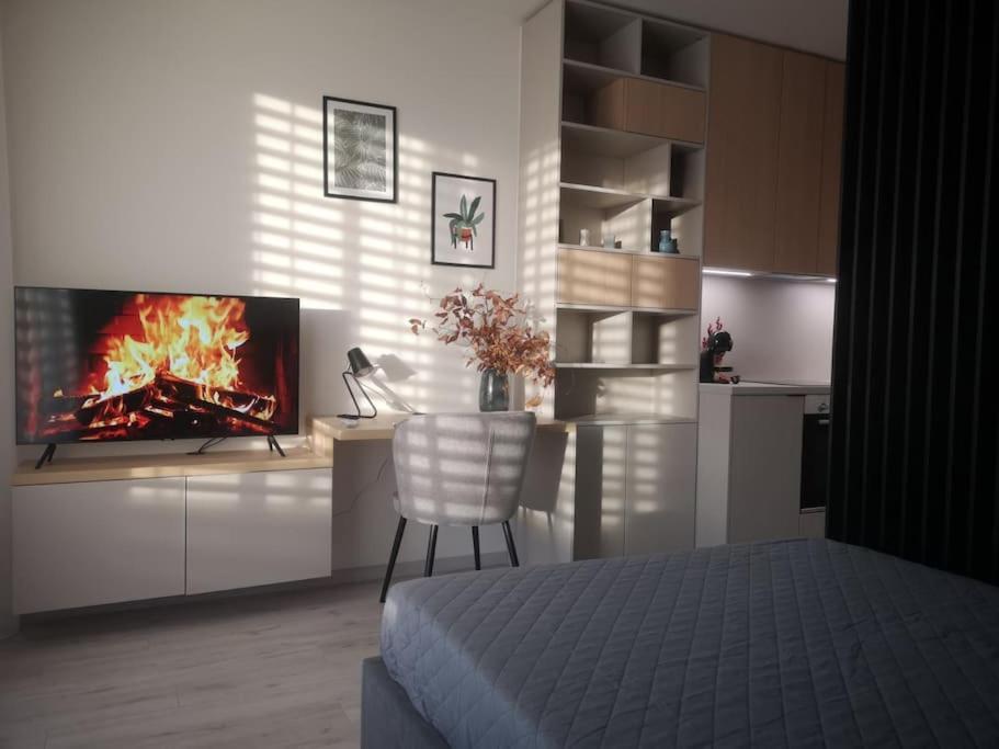 M&M1 Studio Apartment Near Center With Free Parking - Ac Caşonia Exterior foto